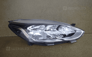 Lampa prawa reflektor prawy ford fiesta MK8 17- 1