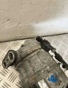 KOMPRESOR KLIMATYZACJI OPEL CORSA E 1.3 39006351 2