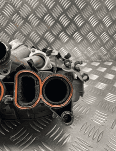 BMW E60 E61 E81 E84 E90 KOLEKTOR SSĄCY 7810179 12