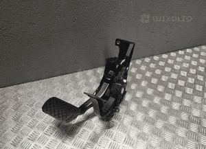 PORSCHE MACAN 95B PEDAŁ HAMULCA I GAZU STELAŻ 95B723031C 1