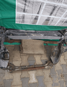 Mercedes ml W164 pas przedni wzmocnienie 5