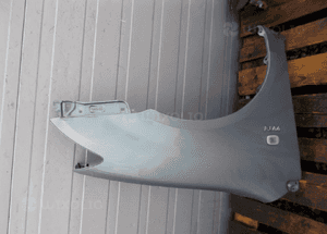 Toyota corolla E12 hb błotnik przód prawy 1
