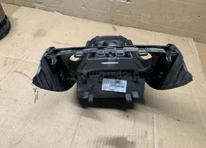 Tunel środkowy osłona tunelu popielniczka Mercedes CLA 117 A1768100179 A1766807100 5