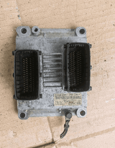 KOMPUTER STEROWNIK SILNIKA 55563983 0261209177 OPEL VECTRA C 2.8 1