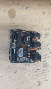 Moduł skrzynka bezpieczników BSM L11 PEUGEOT CITROEN 9661708280 2