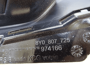 Listwa atrapy ramka grilla audi RS3 8Y0807725 16
