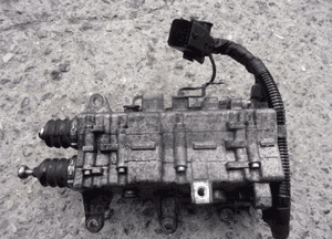 Hyundai kia wysprzęglik siłownik 414702D011 3