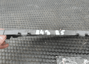 Kratka 7128613 7128614 7906809 Atrapa Nerki Nerka Gril Atrapka Zderzaka Przód M-Pakiet BMW 1 E81 E87 36