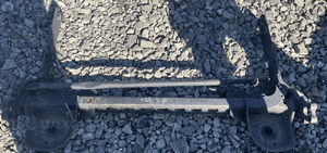 BELKA OS TYLNA ZAWIESZENIA RENAULT TRAFIC III 3 1