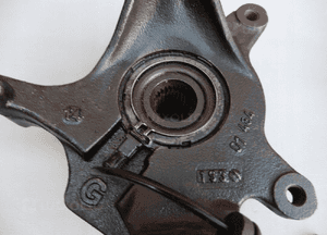 Zwrotnica piasta prawy lewy przód renault laguna ii 1,8i 1,9 dci 02-07r abs 4