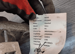 Alternator opel astra iv j 1.4 16V 13581885 oryginał wysyłka 5