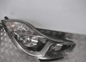 Lampa przednia przód prawa hyundai IX20 2010-2015 rok 9