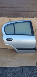 Drzwi prawy tył tylne prawe Nissan Almera 1