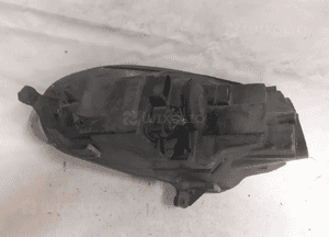 Przod przednia prawa lampa volkswagen golf v 5