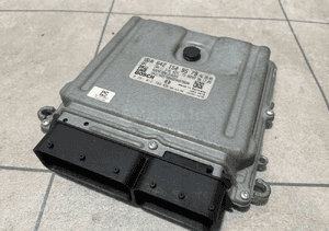 Mercedes W209 3.0CDI komputer ecu silnika sprawny 8