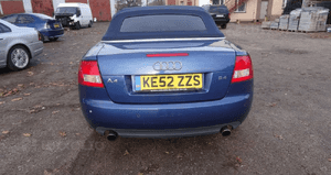 zderzak tył audi a-4 b-6 cabrio PDC LZ5G