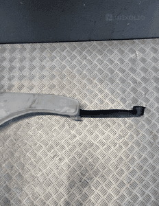 BMW X3 F25 X4 F26 ZBIORNICZEK PŁYNU SPRYSKIWACZY 7341926 7