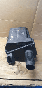 Obudowa filtra powietrza Ford Transit 2.2 TDCI 6C11-9600-CE 3