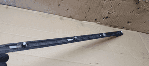 Listwa zgarniająca drzwi prawy tył VW Phaeton 3D0854634A 4