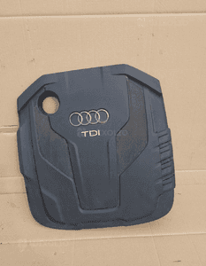 Audi A6 C7 oslona pokrywa silnika 04L103925D 2