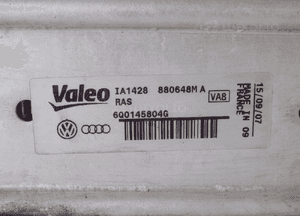 VW Skoda Chłodnica Powietrza 6Q0145804G - 6076 7