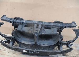 Pas przedni chłodnice wzmocnienie bmw E87 2.0D N47 1