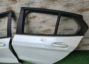 Drzwi bmw 1 F40 kolor A96 3