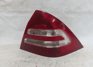 .  TYL TYLNA LAMPA PRAWA MERCEDES-BENZ W203 SEDAN 1