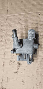Obudowa termostatu króciec Ford Mondeo MK3 2.0 16V 1S7G-8K556-AH 1