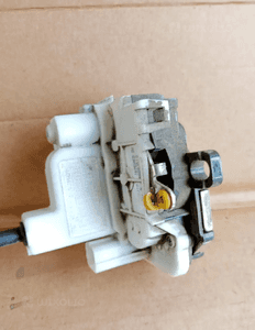 Zamek drzwi prawy przód przedni Fiat Panda II 46803510 2
