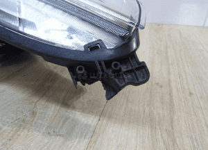 Lampa przednia prawa ford kuga MK2 lift xenon 7