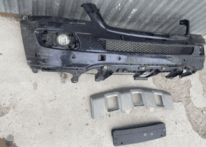 MERCEDES ML 164 zderzak przedni przód kratka halogen podkładka tablicy 2