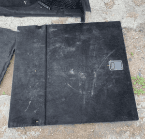 MERCEDES S 221 tapicerka bagażnika dywan boczek 3