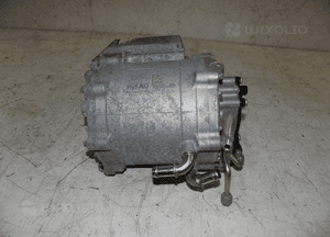 Volvo XC40 1.5 plug-in hybrid silnik elektryczny 32257268 4