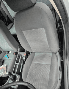 Ford Focus MK2 II fotel przód przedni prawy 2