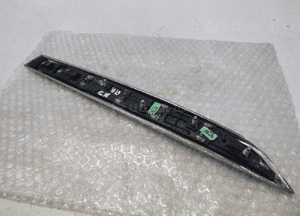 Jaguar xj X50 listwa wlot błotnika chrom prawa 5