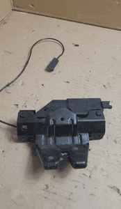 Zamek klapy tył bmw E46 E60 E81 E87 E90 nr 7840617 2