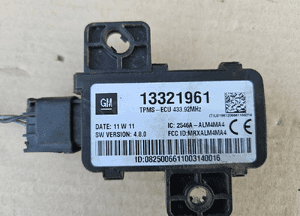 Opel Astra J 4 IV czujnik sensor ciśnienia opon 13321961