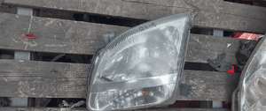 Przod przednia lampa lewa  suzuki ignis 1