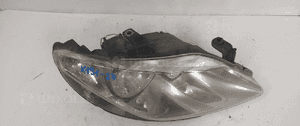 Przod przednia lampa prawa seat ibiza 4 2