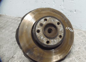 PIASTA LEWA PRZÓD  BMW E60 3,0D 2