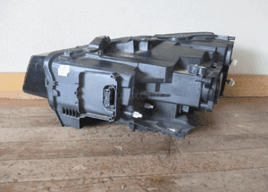 LAMPA PRZEDNIA PRZÓD PRAWA AUDI Q2 FULL LED 2016-2020 17