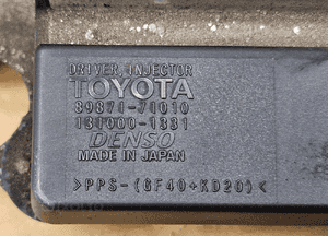 Toyota Avensis T25 2.0 D4D moduł sterownik wtryskiwaczy 89871-71010 2