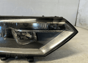 Lampa prawy przód passat B8 3G2941006C uk 2