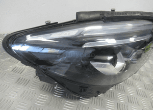 Lampa przednia przód prawa mercedes b-klasa W247 full led 2018-2013 4