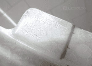 Błotnik lewy przód volvo V40 8