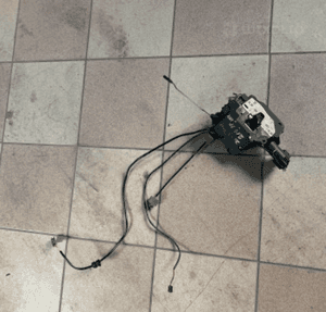 Mercedes CLS 219 E 211 zamek drzwi KEY LESS GO zamki prawy przód 2