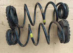 Fiat Grande Punto sprężyna zawieszenia tylnego tył