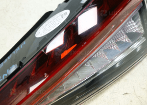 Skoda enyaq iv lampa prawy tył tylna led w klapę 7