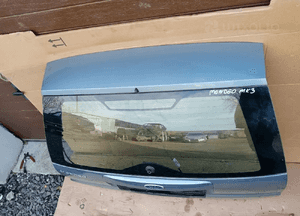 Klapa bagażnika Ford Mondeo MK3 Kombi 4